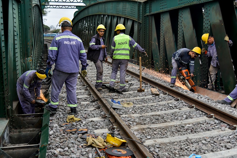 Palermo: comenzaron los trabajos sobre el puente de Figueroa Alcorta para la vuelta del tren San Martín a Retiro a mediados de julio
