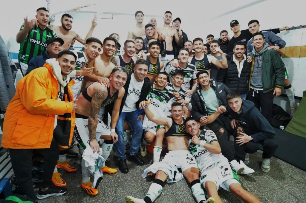 Chicago se impuso a Almagro y logró su primera victoria como visitante