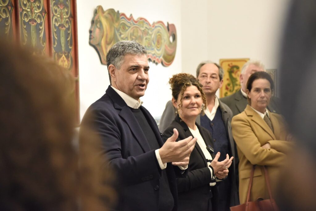 El tradicional fileteado porteño se lucirá también en los buses turísticos