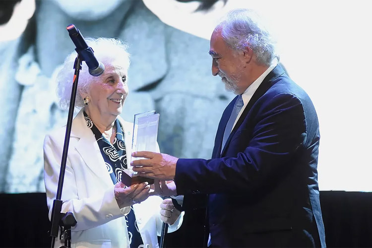 El Centro Ana Frank Argentina para América Latina entregó premios a personalidades destacadas