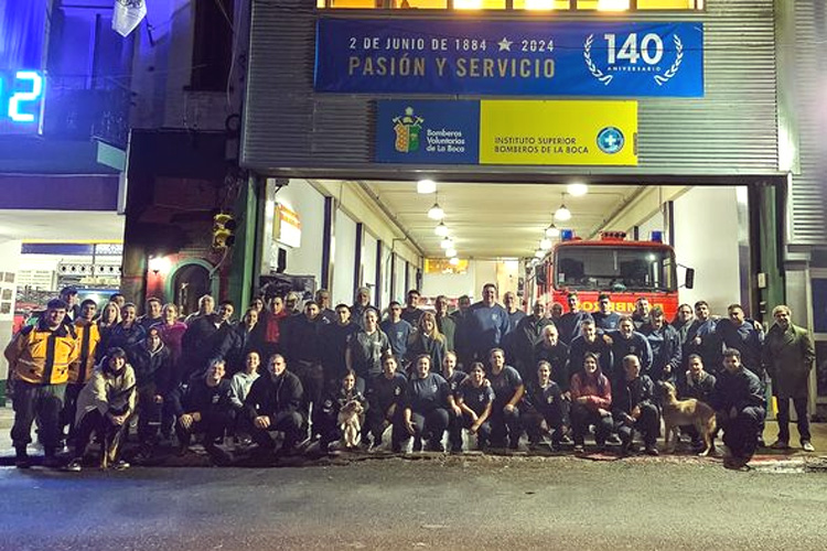 El  2 de junio de cada año se celebra el Día Nacional del Bombero Voluntario de la República Argentina