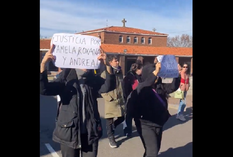 Despidieron en Chacarita a las tres mujeres asesinadas en Barracas