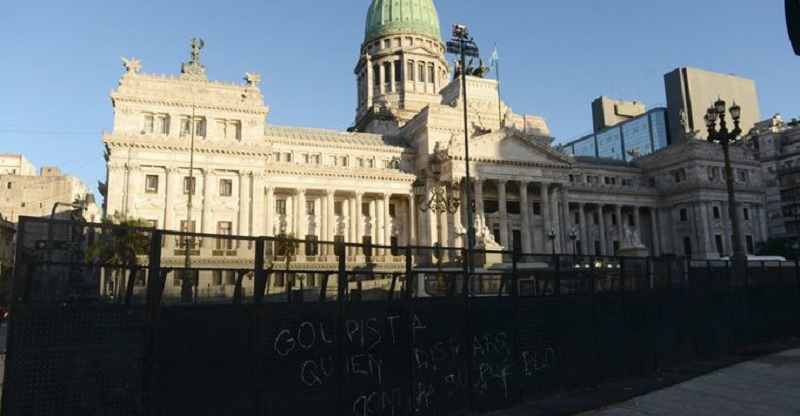 Ley Bases: operativo de seguridad alrededor del Congreso ante la marcha de sindicatos, movimientos sociales y la izquierda