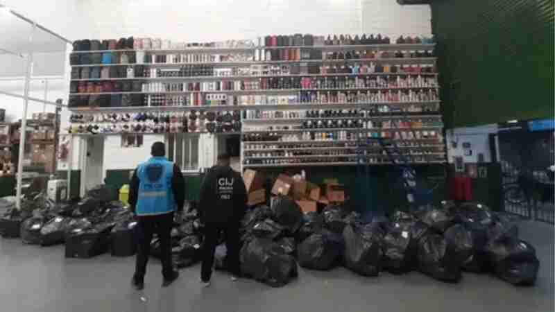 Once: incautaron unos 2.300 termos potencialmente tóxicos valuados en casi $40.000.000