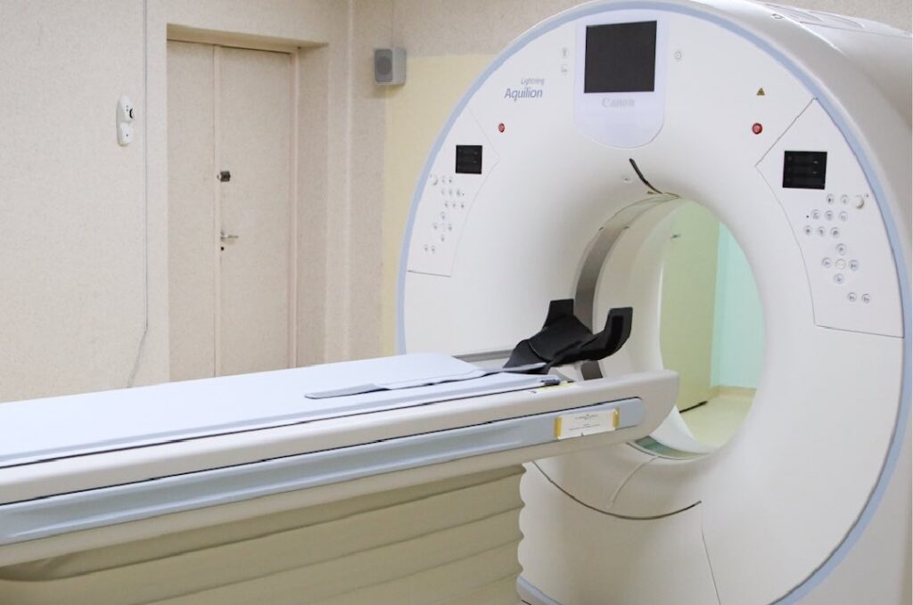 El Hospital Pirovano estrenó tomógrafo y mejoras edilicias