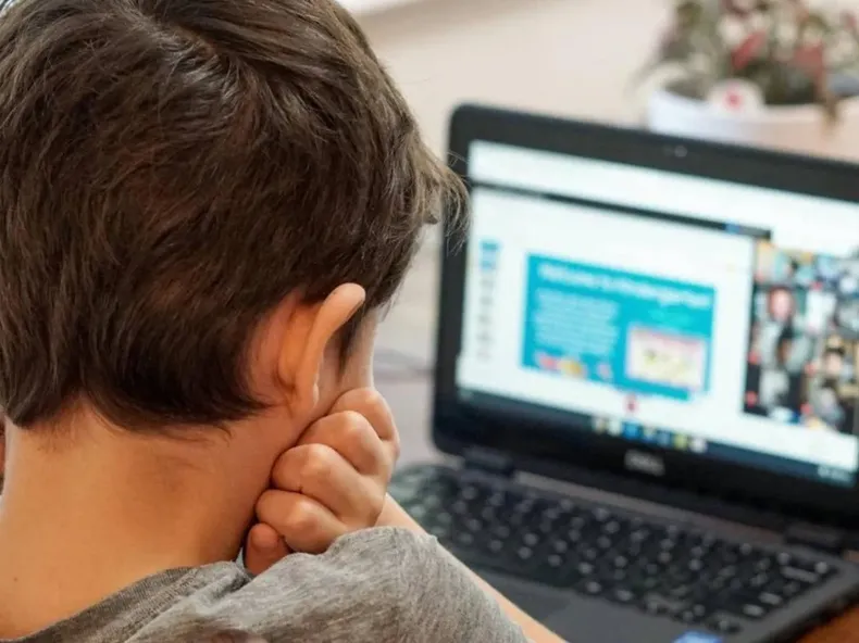 Ludopatía infantil: la Defensora del Pueblo porteña pide al BCRA controlar movimientos de cuentas de menores