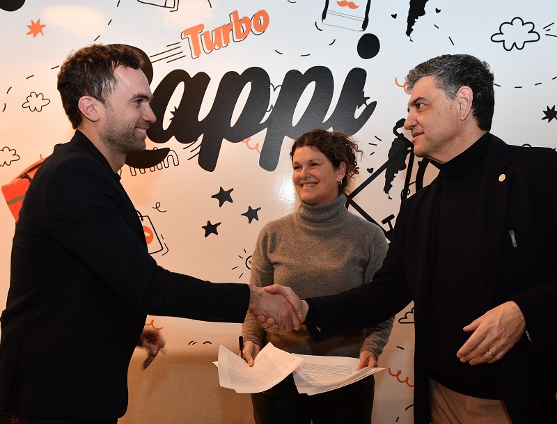 En las nuevas oficinas de Rappi en Saavedra, Jorge Macri presentó los préstamos de libros a mayores de 65 años con delivery gratuito