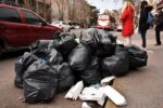 La Rama Recolección y Barrido del Sindicato de Camioneros trabajó a reglamento y hubo calles porteñas llenas de basura