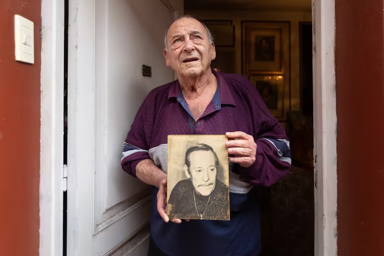 Homenaje a Goyenche en la Biblioteca Popular Cornelio Saavedra: su hijo narrará historias y habrá música en vivo