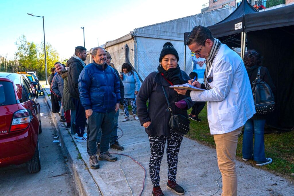 Desde vacunación hasta licencias de conducir: el GCBA lleva sus “oficinas móviles” a Parque Avellaneda y San Telmo