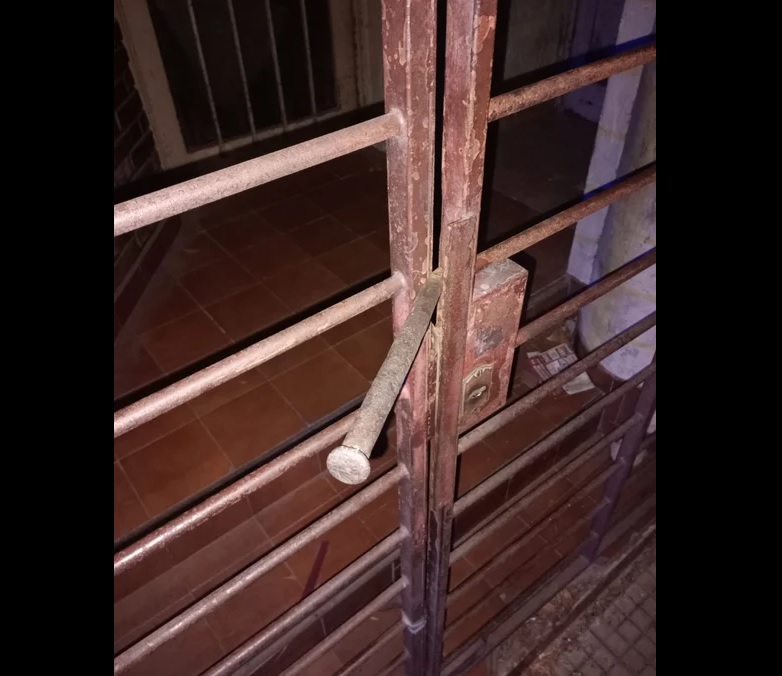 Detuvieron a un delincuente que robó una casa en Flores e intentó ingresar a otra en Villa Santa Rita