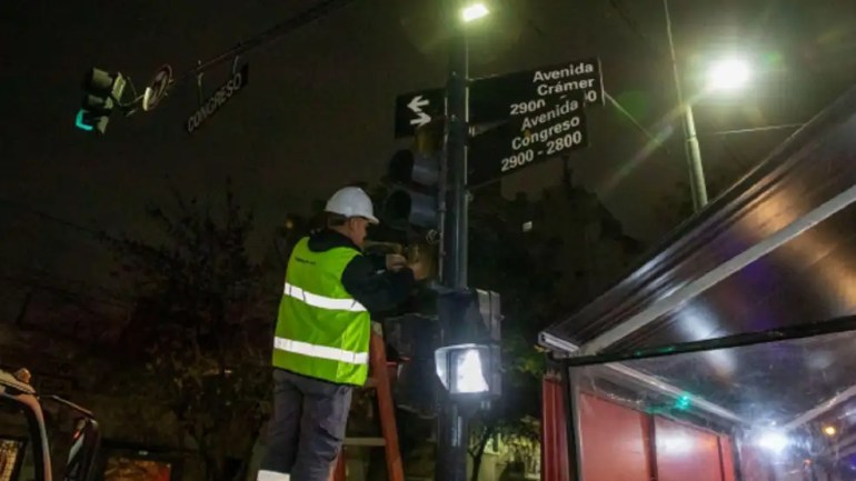 Se eliminaron en la Ciudad 16 semáforos de giro a la izquierda