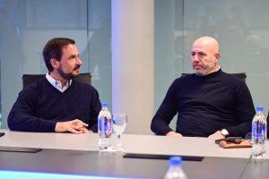 Encuentro entre Ariel Sujarchuk y el ministro Waldo Wolff en el centro de monitoreo de Lugano