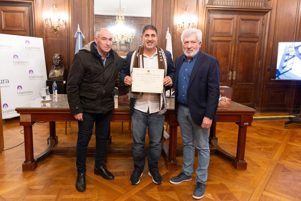 La Legislatura porteña declaró de interés cultural al libro “Platense, de Saavedra al Corazón” de Gustavo Cositorto