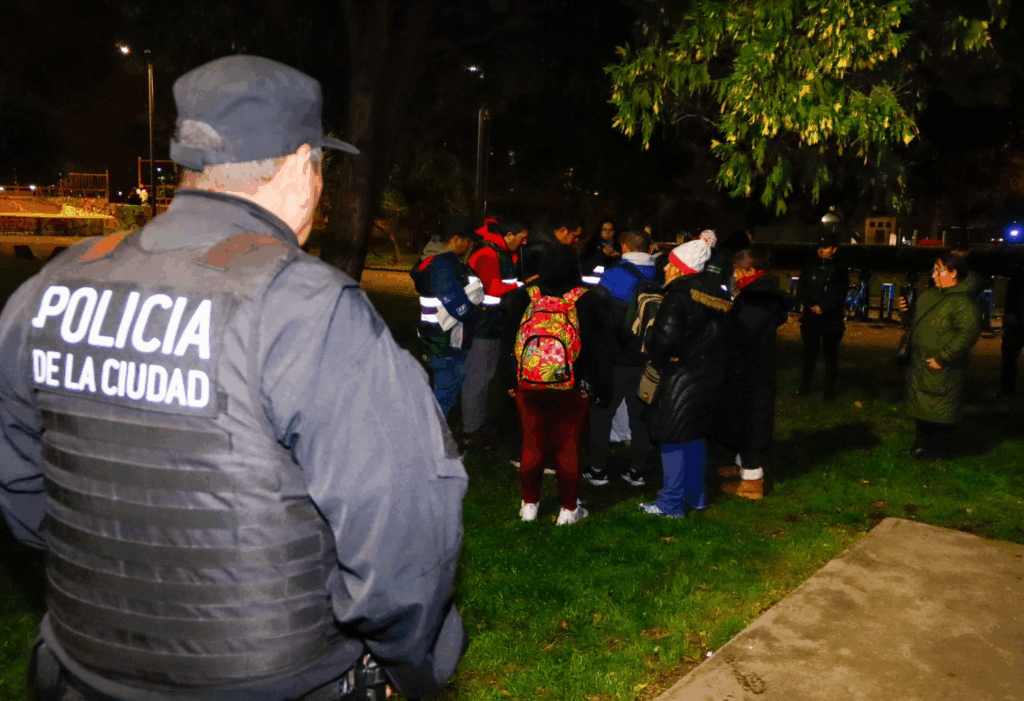 El Gobierno porteño desalojó a los manteros del Parque Centenario