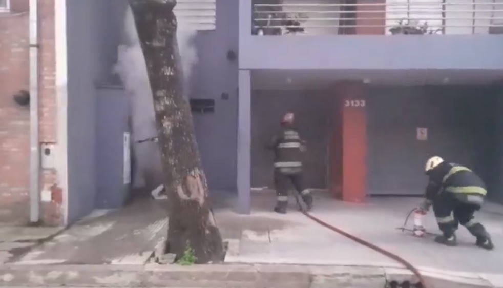 Una persona fue asistida tras un incendio en Villa Devoto
