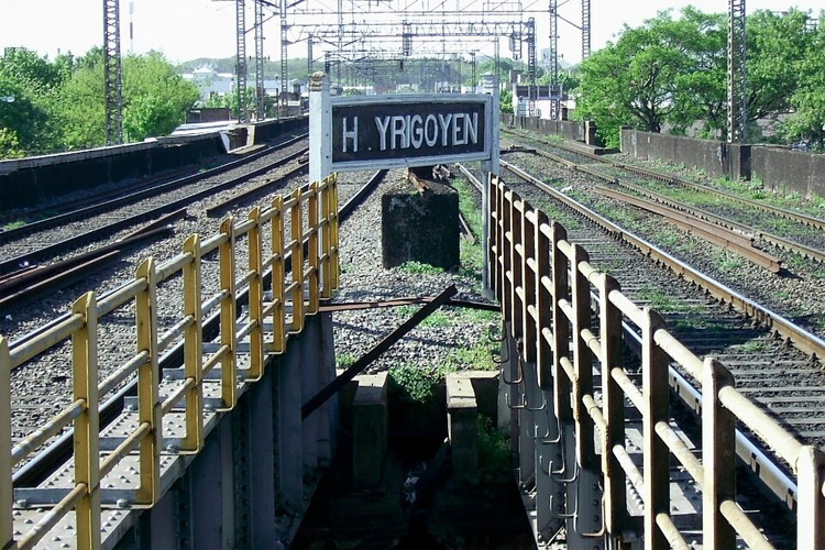 En Barracas persiste el abandono de la Estación Hipólito Yrigoyen