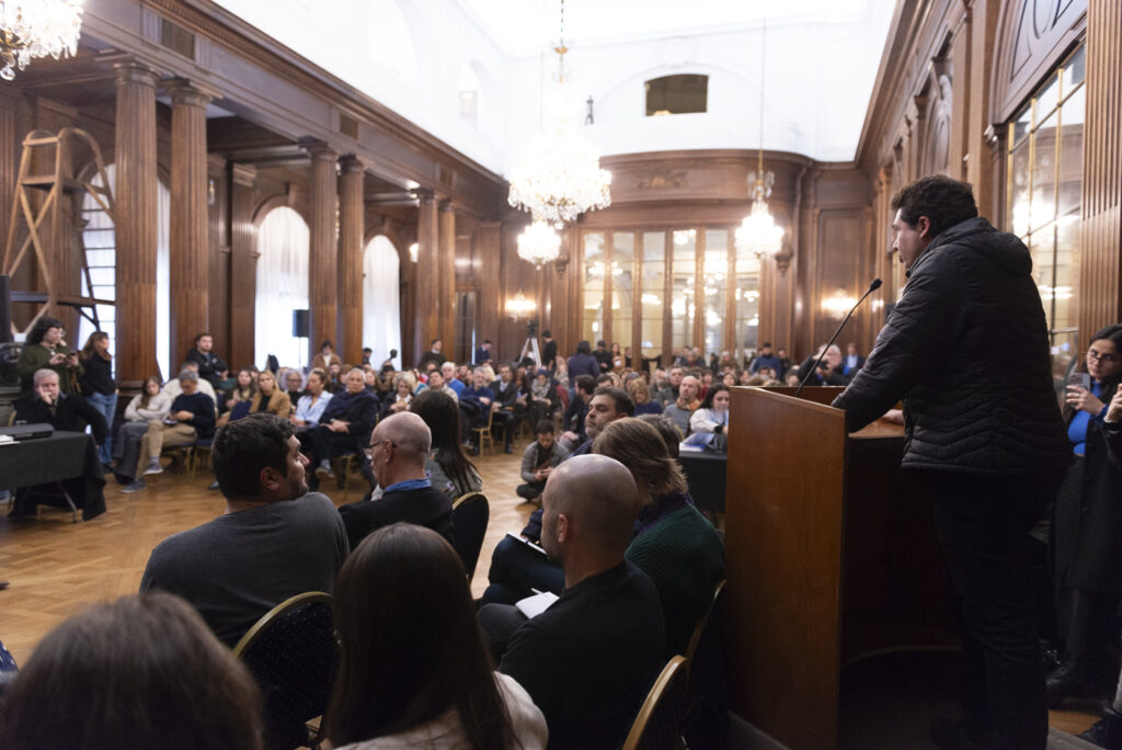 Con vecinos , funcionarios y legisladores, el debate por los ajustes al Código Urbanístico inició en la Legislatura porteña