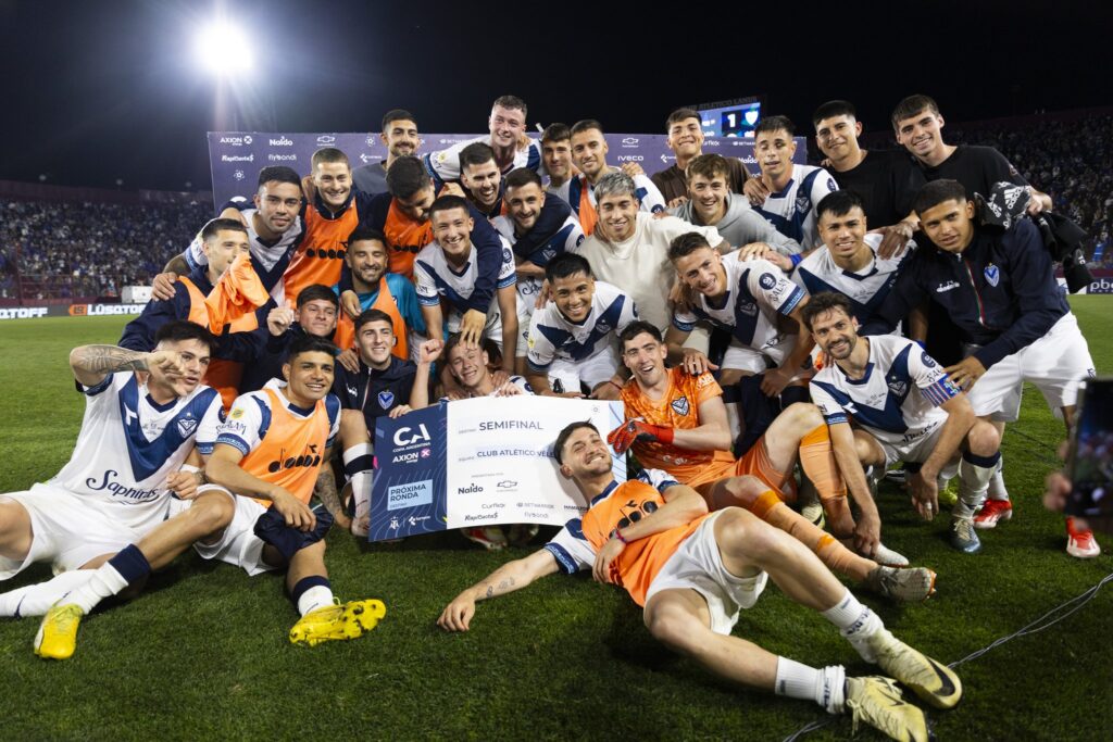 Con garra y corazón, el Fortín está a dos pasos de la gloria