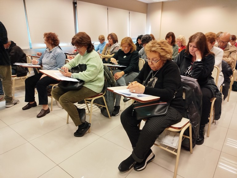 Más de 6500 personas mayores fueron capacitadas en inclusión digital