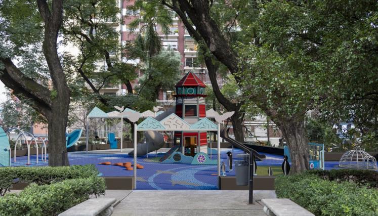 Puesta en valor del patio de juegos de la Plaza José María Sobral