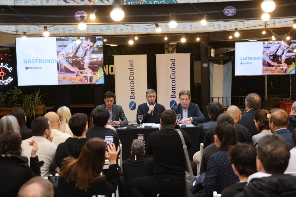 Anuncian créditos para impulsar el crecimiento del sector gastronómico en la Ciudad