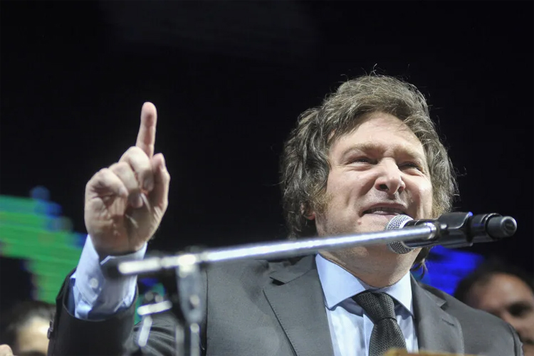 El presidente restringió el acceso a la información pública de los actos del Gobierno a través de un decreto