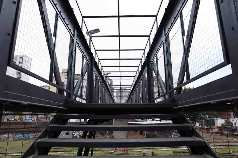 Almagro: el GCBA anunció cambios de luminarias en la pasarela de Sánchez de Bustamante y el puente de Yatay