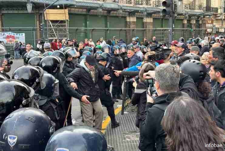 Nueva represión de fuerzas federales en Congreso durante el veto a la reforma jubilatoria: al menos 50 heridos y cuatro detenidos