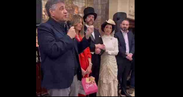 Almagro: Jorge Macri visitó el Bar Notable Las Violetas por sus 140 años