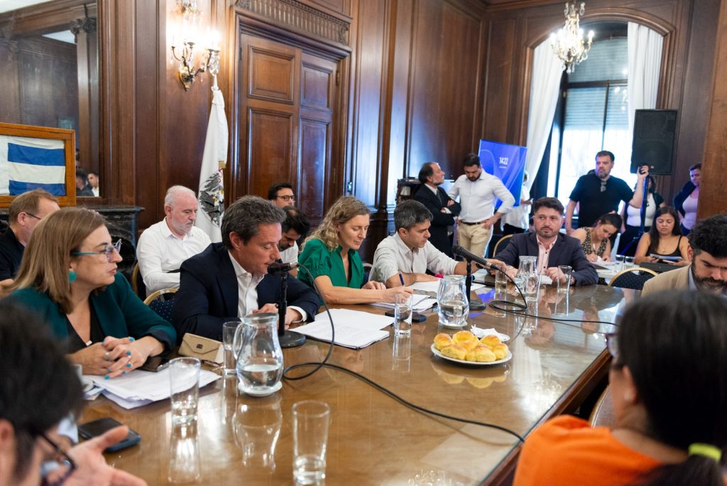 Funcionarios del Ejecutivo explicaron el Presupuesto 2025