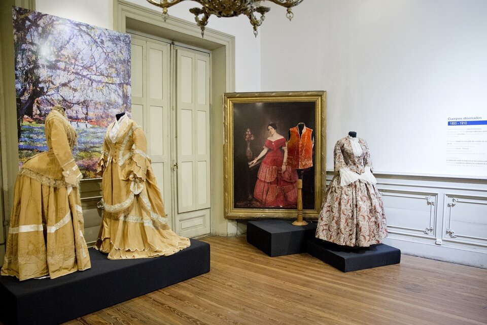 San Telmo: instituciones rechazan el cierre del Museo del Traje