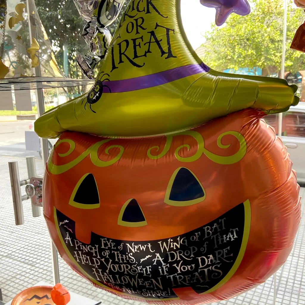 ¡Adornos para Halloween y más en Luna de Papel!
