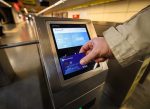 Inició la prueba piloto del multipago en el subte y las empresas ofrecen reintegros