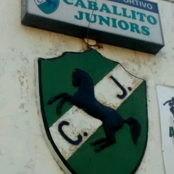 Homenaje por los 85 años del Club Social y Deportivo Caballito Juniors