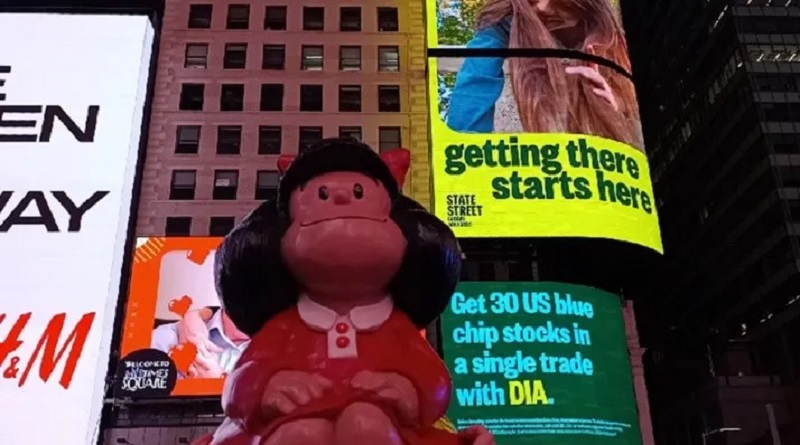 Con una estatua similar a la de San Telmo, Mafalda entregó un Emmy en Nueva York y estuvo en la ONU