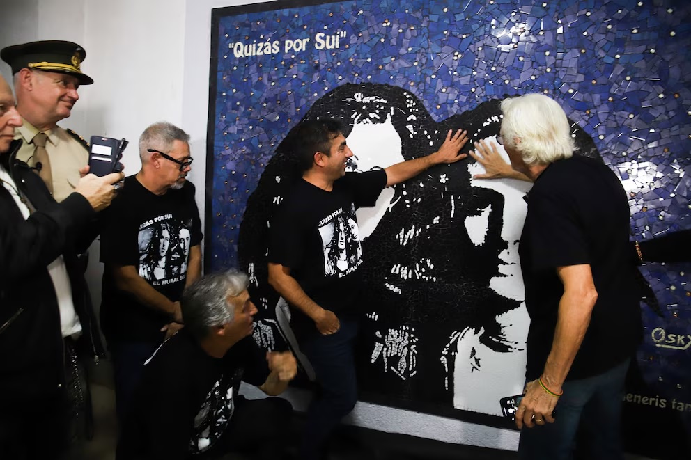 Caballito: el mosaico de “Osky” Di Biase en homenaje a Sui Generis ahora es de Interés Cultural