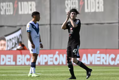 Spreen, el influencer que debutó en Deportivo Riestra en la Liga Profesional