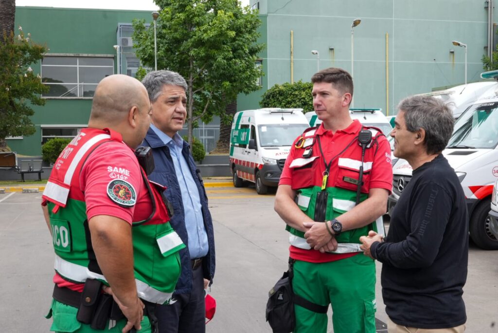 Jorge Macri participó en operativos de control de Navidad junto a médicos, policías y bomberos