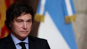 Milei prorrogó por decreto el Presupuesto de 2023