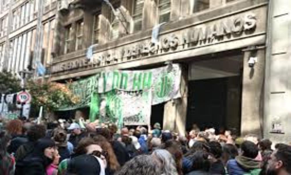 Repudio a los despidos en Justicia
