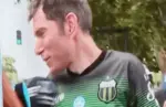Fedor Bakulov llegó a Mataderos y recibió su carnet de socio