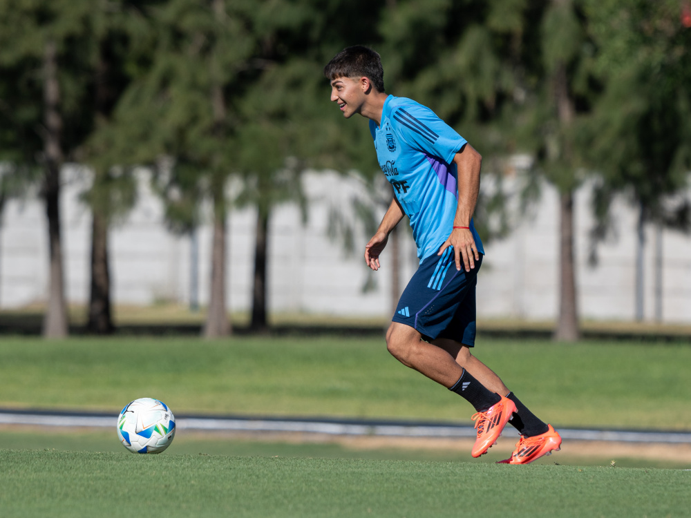 Torneo sudamericano: El sub 20 parte hacia Chile