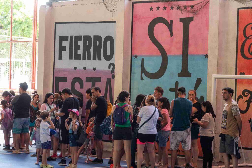 San Cristóbal: inició la colonia deportiva para niños en el polideportivo Martín Fierro