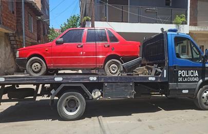 Mercado negro de autopartes en Villa Soldati