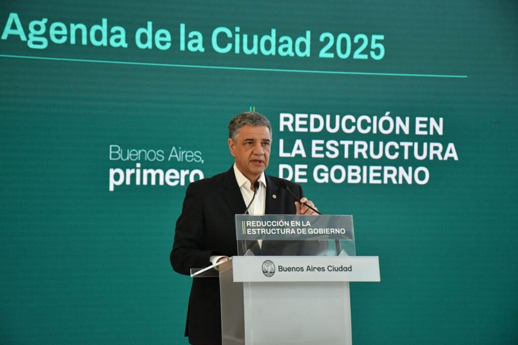 Macri anunció que reduce la estructura del Gobierno porteño