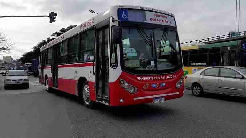Paro de colectivos afecta a varias líneas