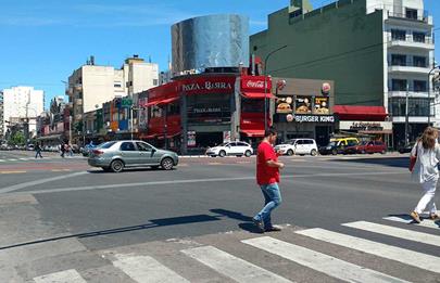 Motochorros roban en el barrio de Flores