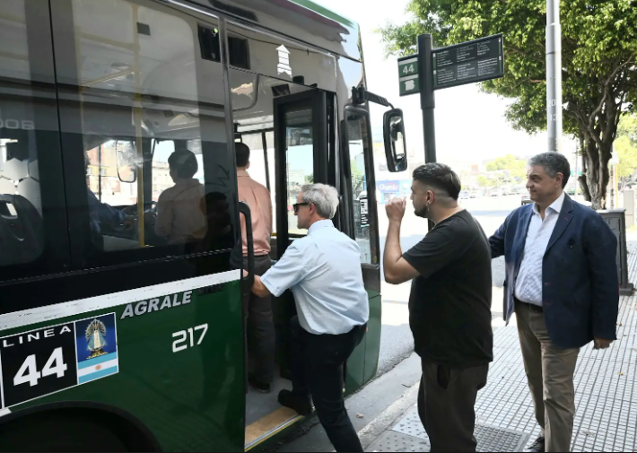 En Pompeya Macri presentó “La Ciudad en movilidad se mueve hacia el futuro”