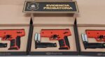 Detuvieron a un policía porteño acusado de hurtar pistolas Byrna para revender